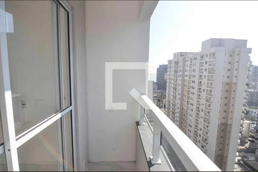 Apartamento para locação com 2 quartos e varanda no 18º — photo 3