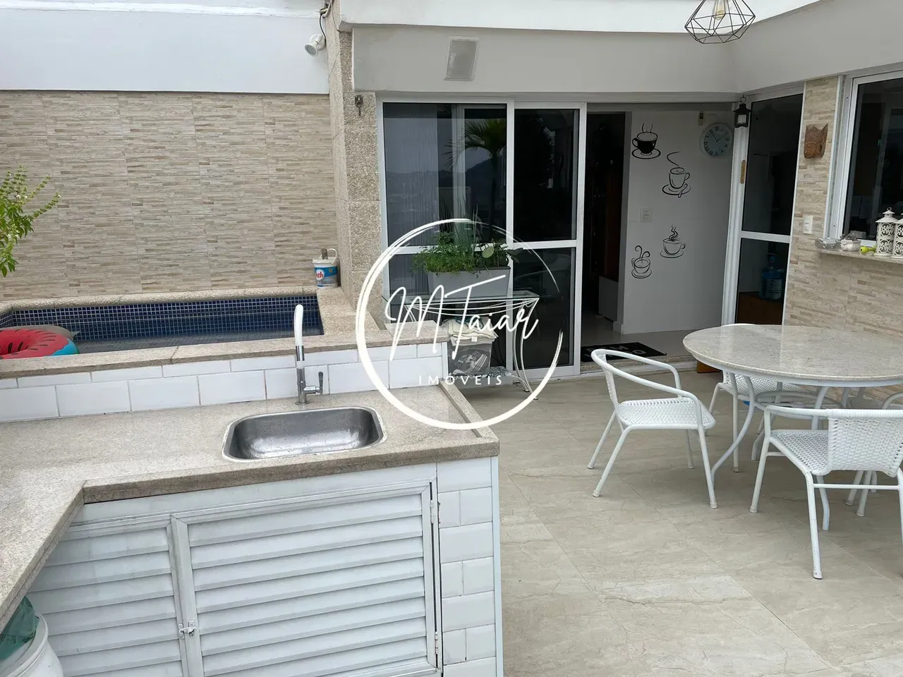 2-bedroom apartment in a building with a sauna — photo 18