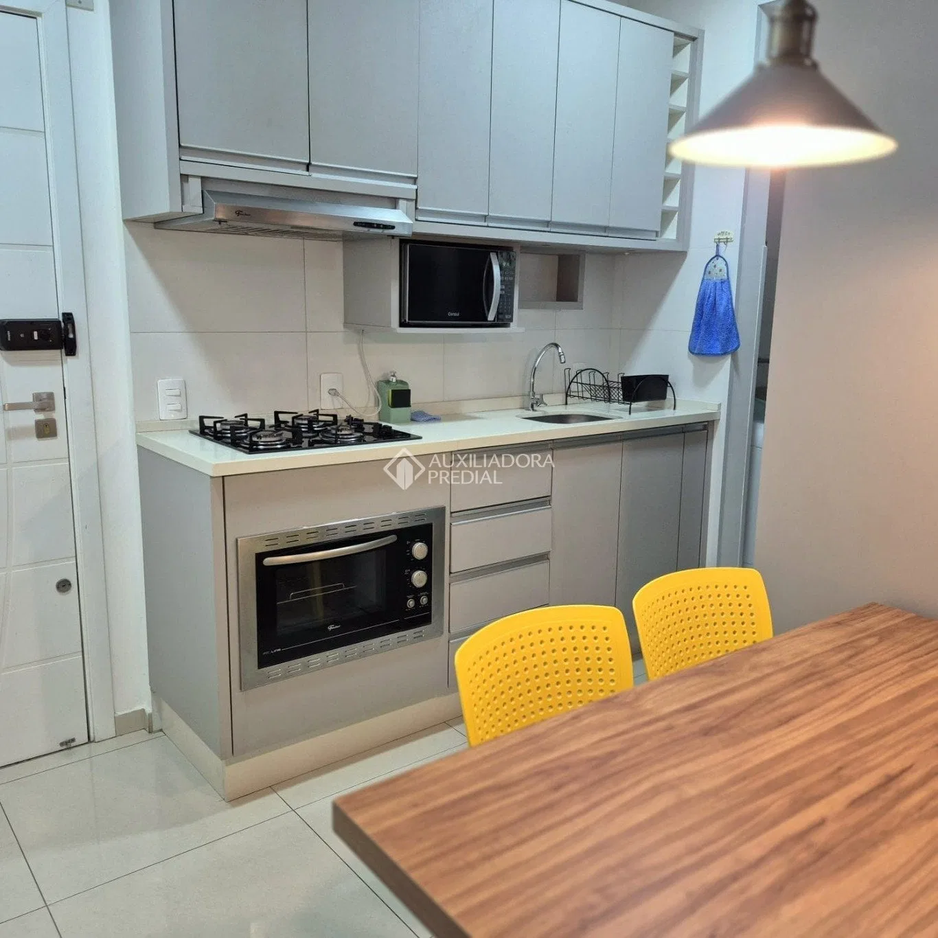 2-bedroom apartment with a washing machine in Florianópolis — photo 18