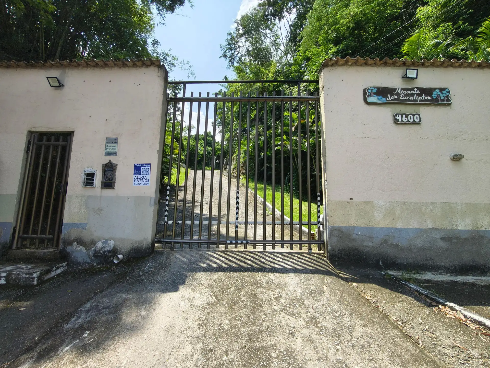 Casa mobiliada com 3 quartos e varanda, com 6 vagas — photo 57