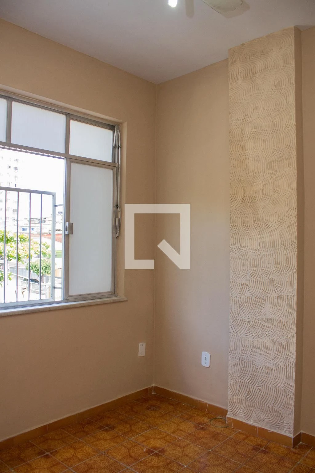3-bedroom apartment with balcony and private outdoor space — photo 9