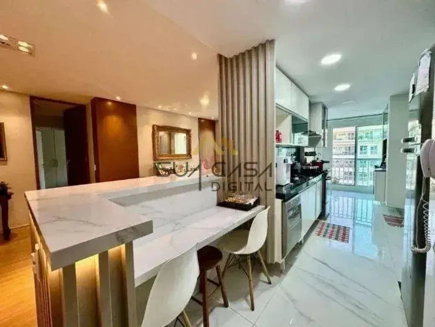 Furnished duplex with 3 bedrooms, 4 bathrooms and 208 m² — photo 2