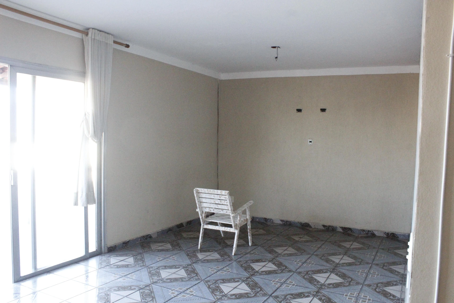 Rental apartment with 4 bedrooms and a balcony — photo 14