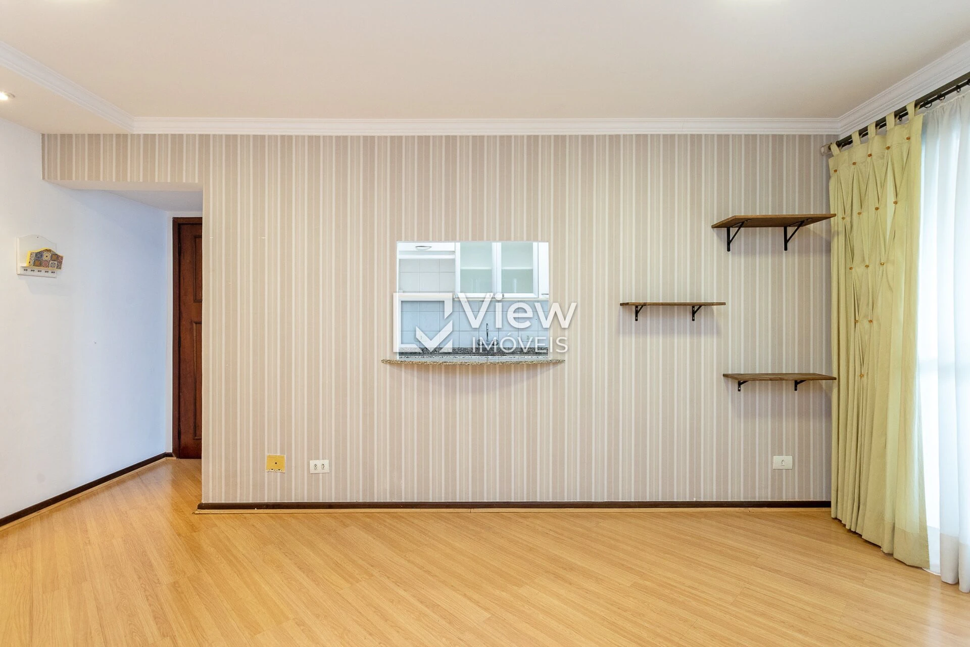 Apartment, 70 m², with wood or laminate floors — photo 23
