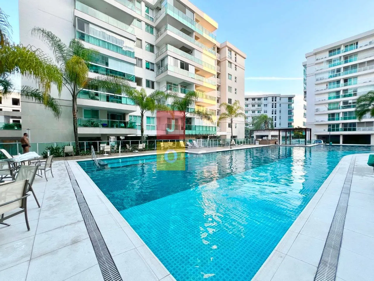 Furnished 4-bedroom suite apartment with 156 m² — photo 173