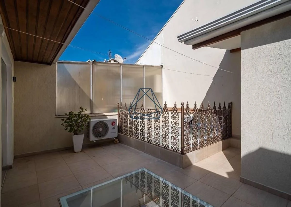 Washing machine in a 4-bedroom house, 210 m² — photo 46
