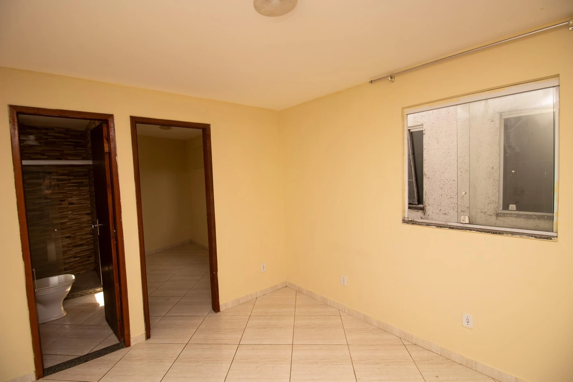 Studio sem mobília com 1 quarto e box de vidro — photo 14
