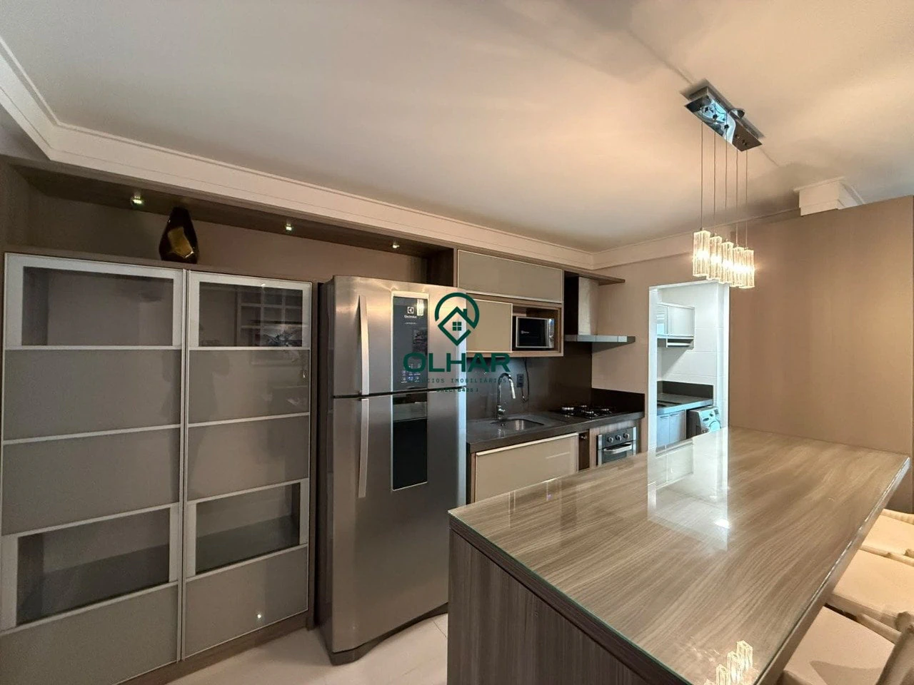 Glass-enclosed balcony in a 2-bedroom apartment, 93 m² — photo 7