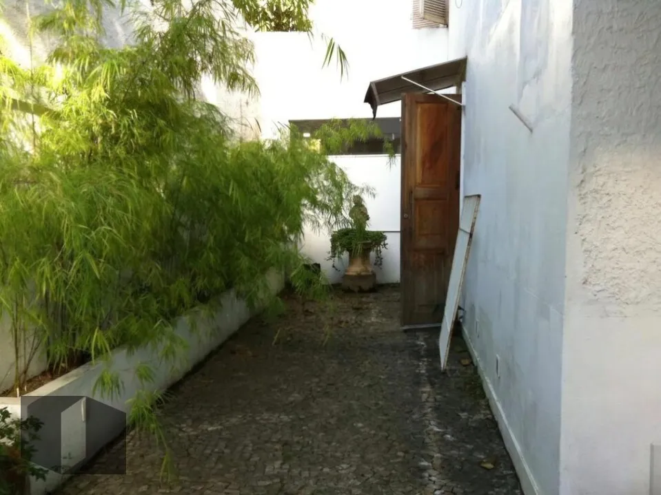 Unfurnished house with 3 bedrooms and a balcony — photo 19