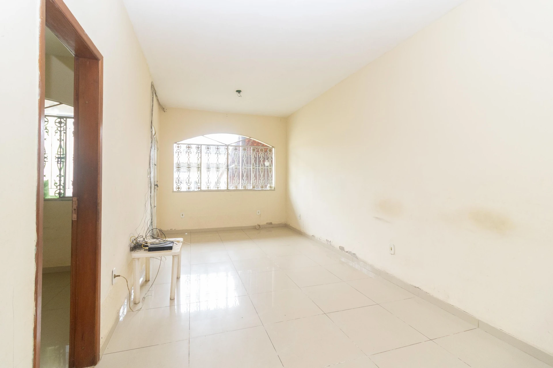 Glass-enclosed balcony in a 3-bedroom house, 110 m² — photo 25