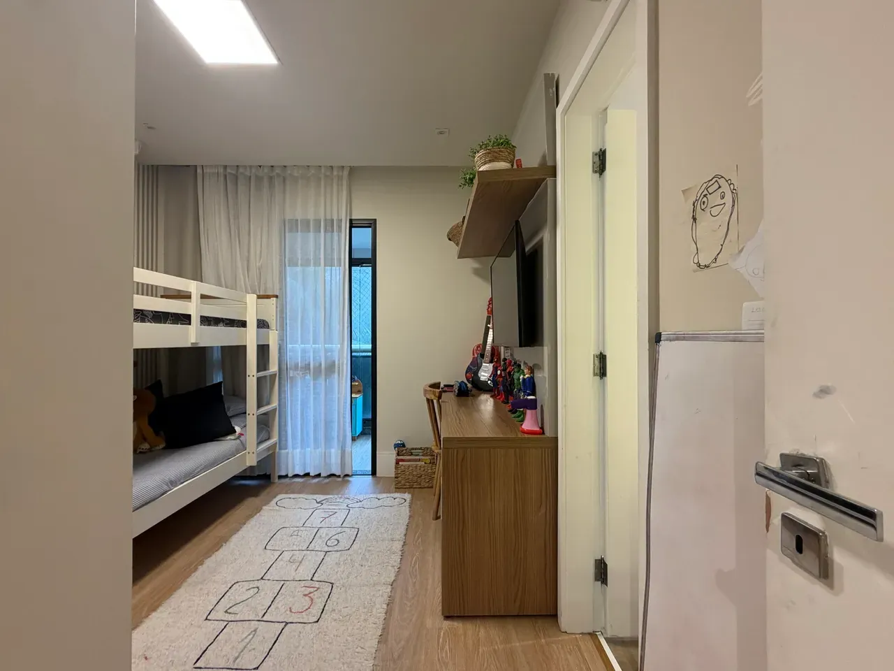 4 quartos e jacuzzi: apartamento de 231 m² — photo 16