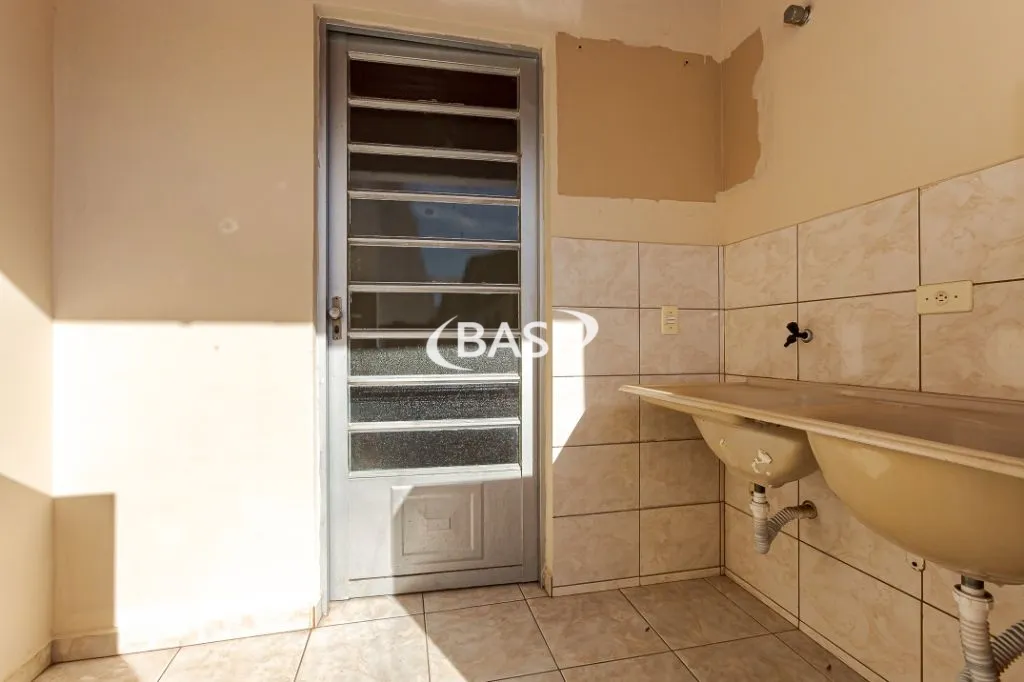 Unfurnished house with 4 bedrooms and 3 bathrooms — photo 52