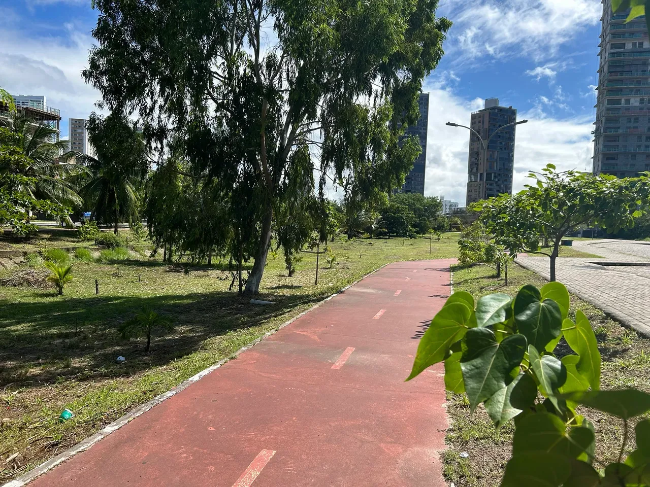 Квартира з 2 спальнями та робочим місцем — photo 13