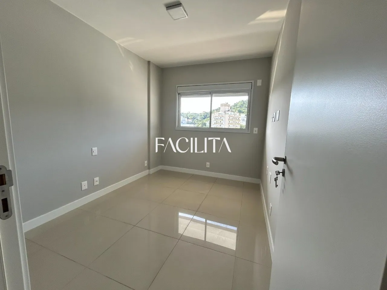 Furnished 2-bedroom apartment with balcony grill and 76 m² — photo 9