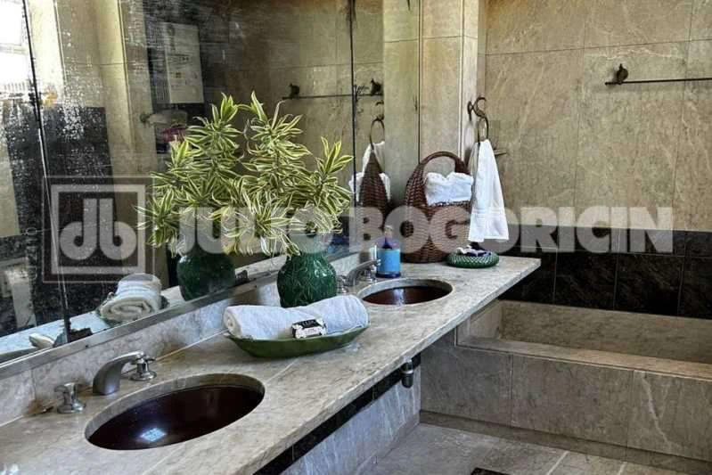 Cobertura com 5 quartos e terraço — photo 11