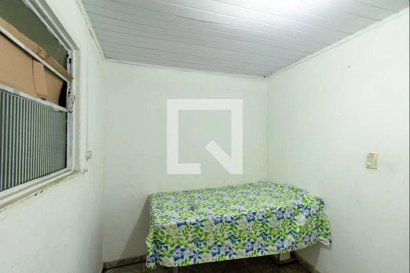 Rental house with 2 bedrooms and a laundry area — photo 20