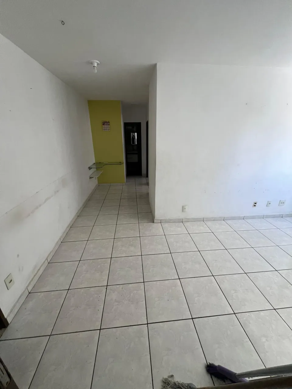 Unfurnished apartment with 2 bedrooms and 2 bathrooms — photo 8
