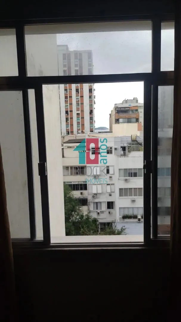 3-bedroom apartment with a mountain view in Rio de Janeiro — photo 11
