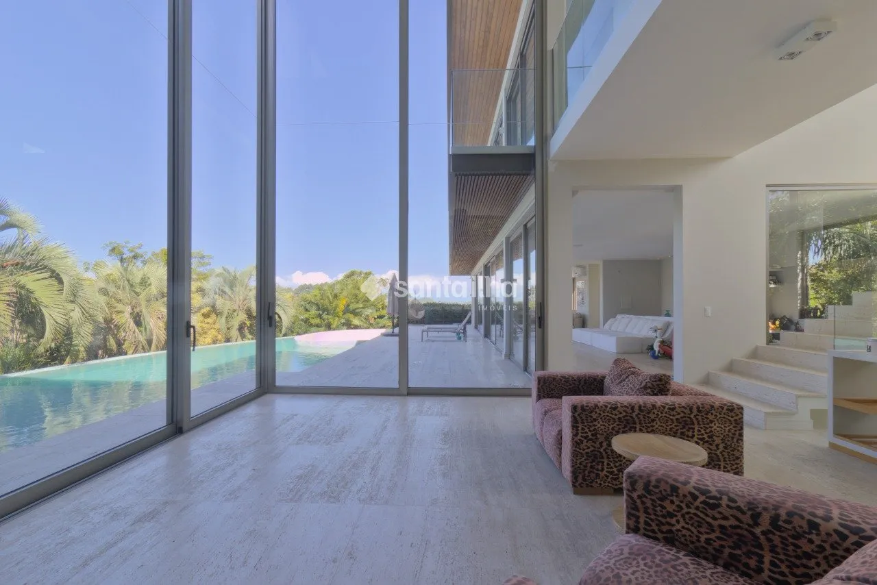 House with 6 en-suite bedrooms and 8 bathrooms, 1350 m² — photo 39