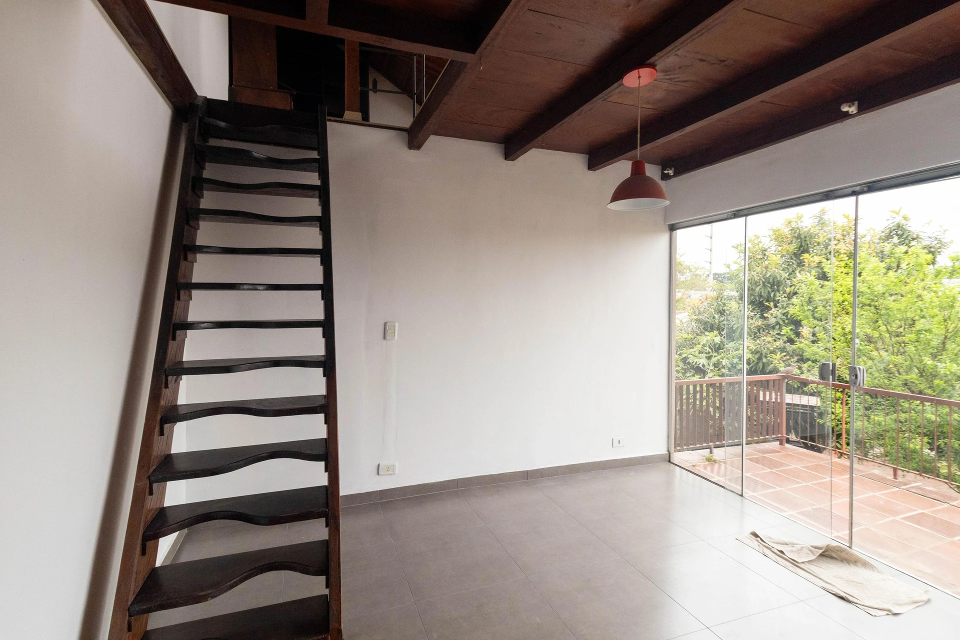 House, 195 m², with floor-to-ceiling windows — photo 66