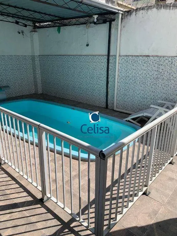 House with 4 bedrooms and pool area for hosting — photo 3