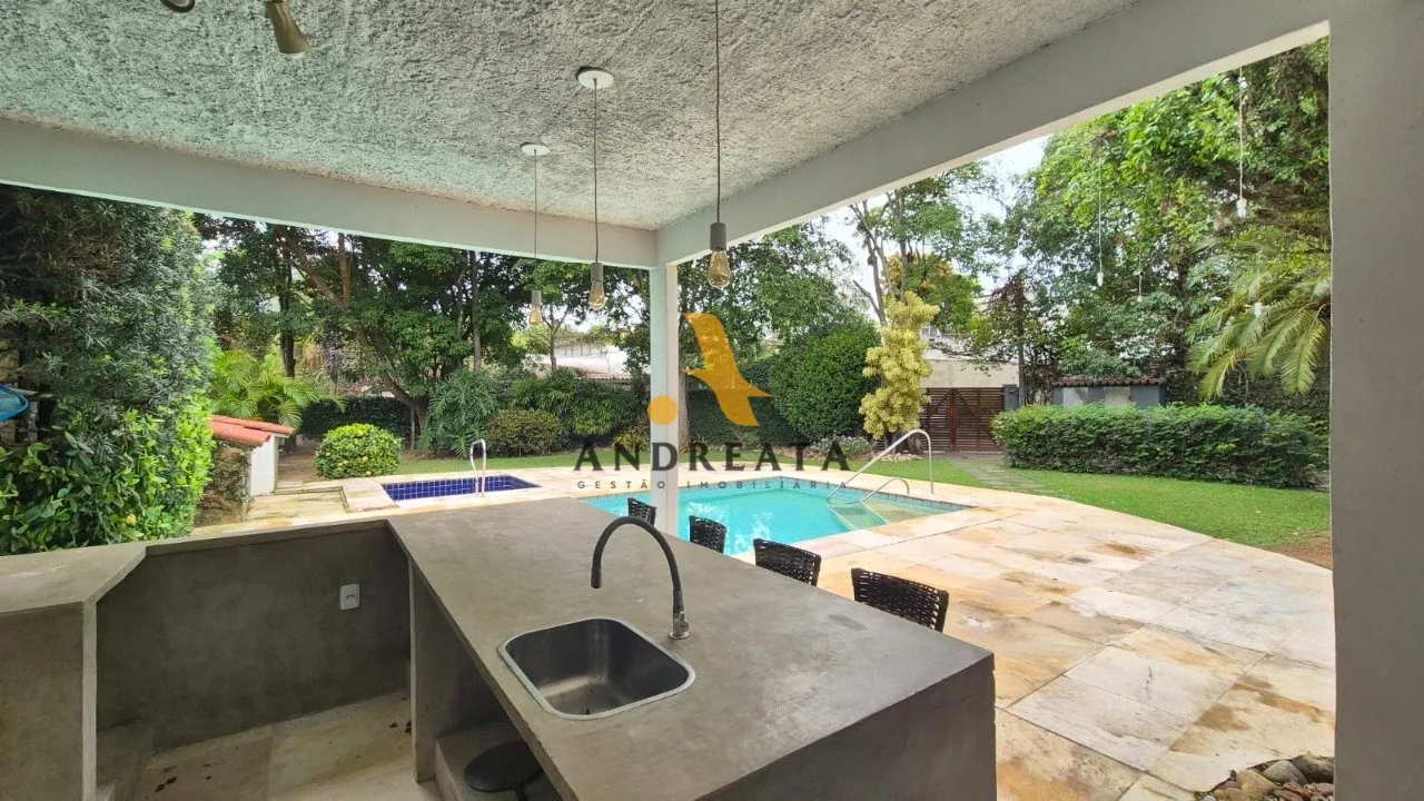Unfurnished house with 5 bedrooms and 647 m² balcony — photo 14
