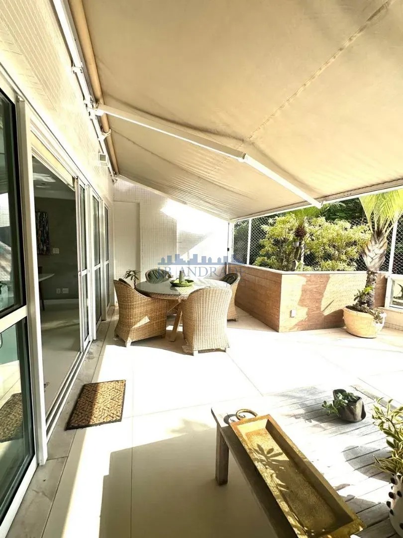 Furnished apartment, 400 m², with a glass-enclosed balcony — photo 20