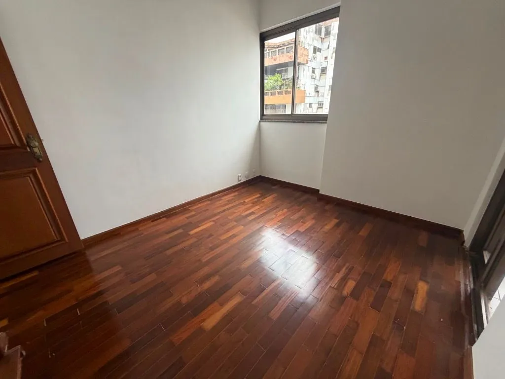 Rental apartment with 4 bedrooms and 4 bathrooms — photo 21
