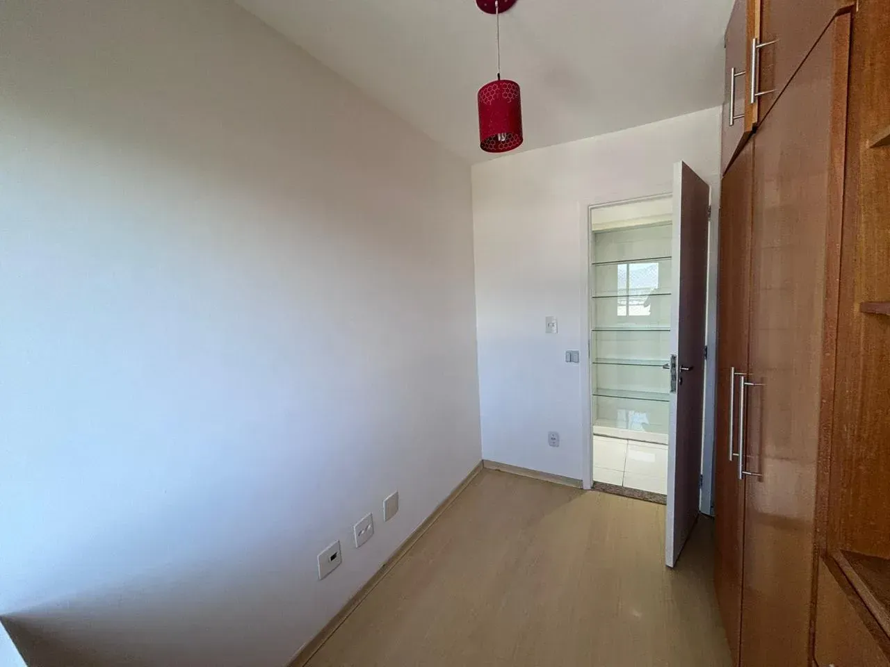 Furnished apartment with 3 bedrooms and a balcony — photo 10