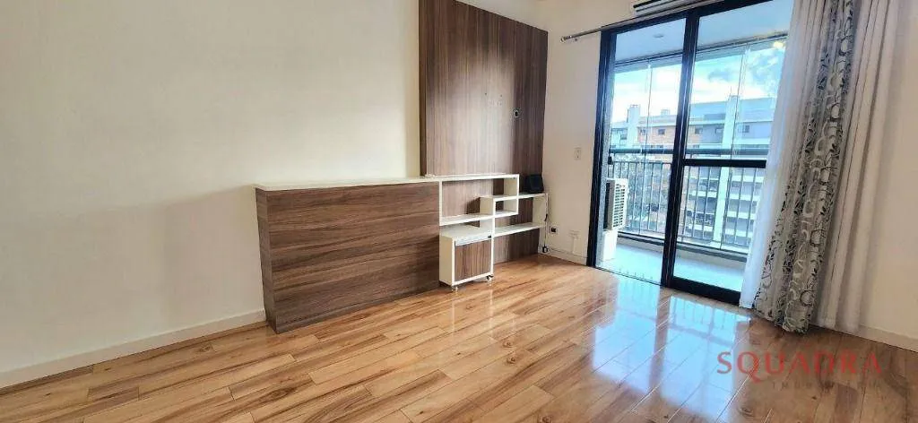 2-bedroom apartment with suite and glassed balcony — photo 5