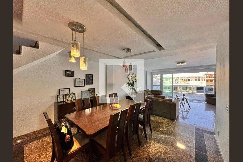 4 quartos e banheira: apartamento de 233 m² — photo 23