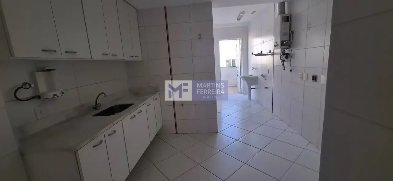Apartamento com 4 quartos e varanda no terraço — photo 4