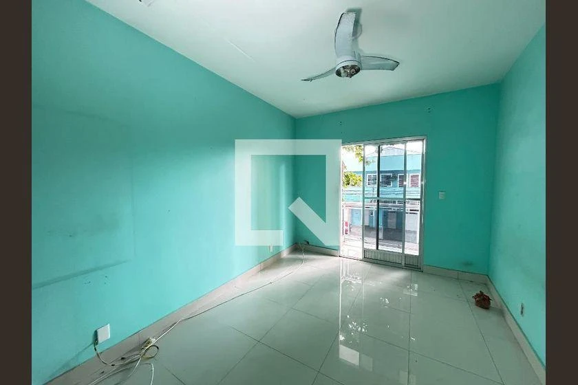 3-bedroom house with a walk-in closet — photo 17