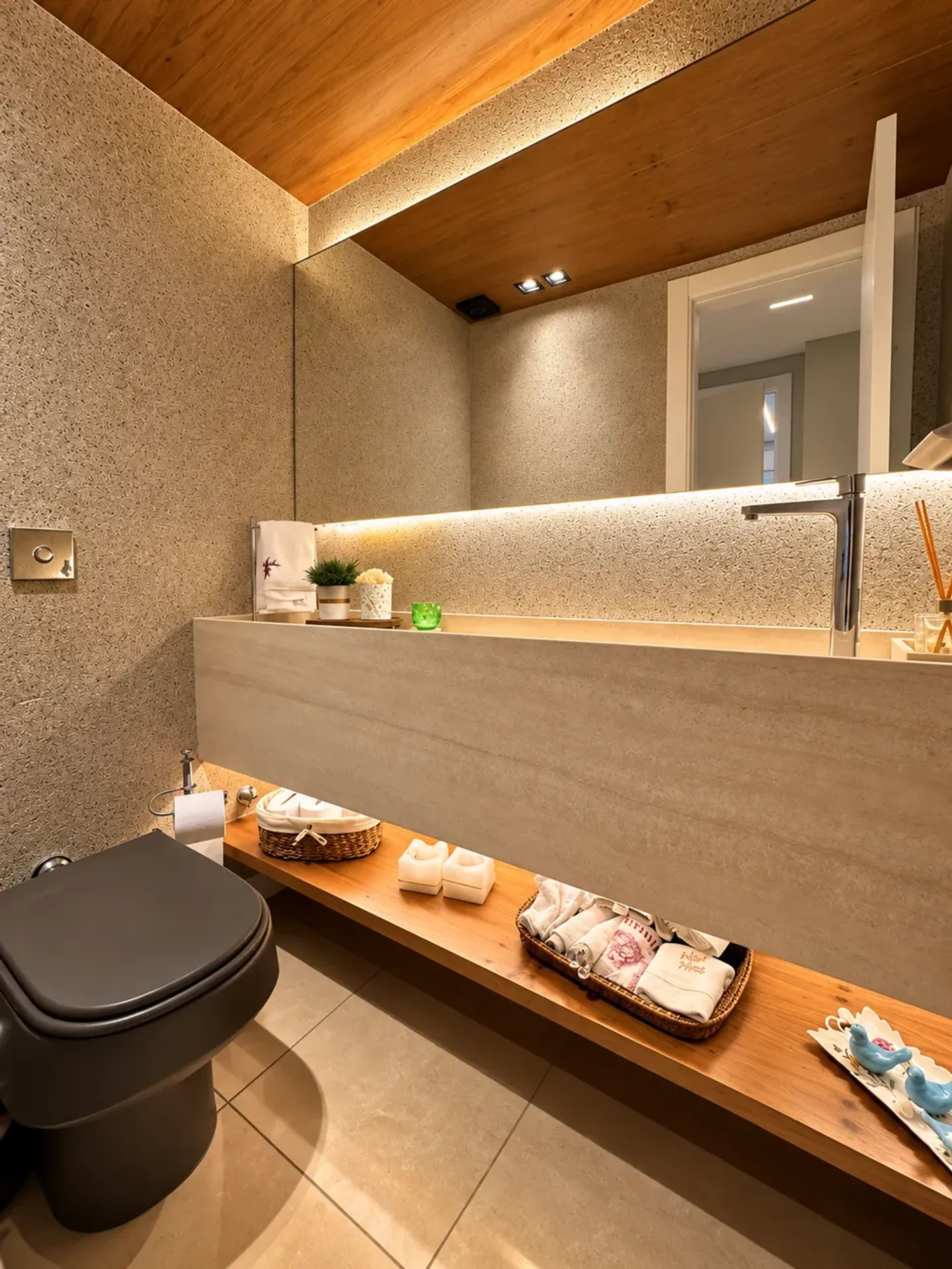 Вид на воду и 4 спальни: квартира 240 м² — photo 22