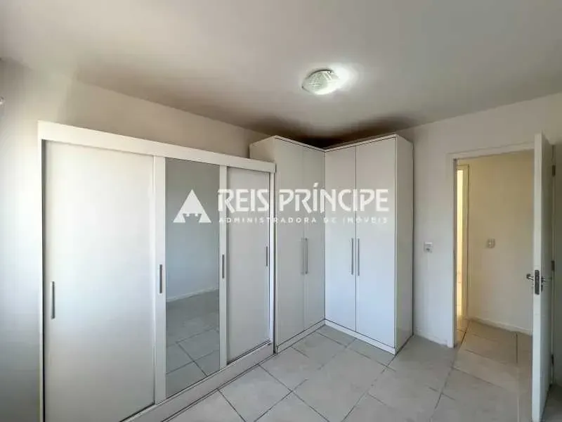 Apartamento com 2 quartos e cozinha separada — photo 11