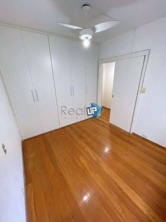 2-bedroom apartment with a glazed balcony — photo 9