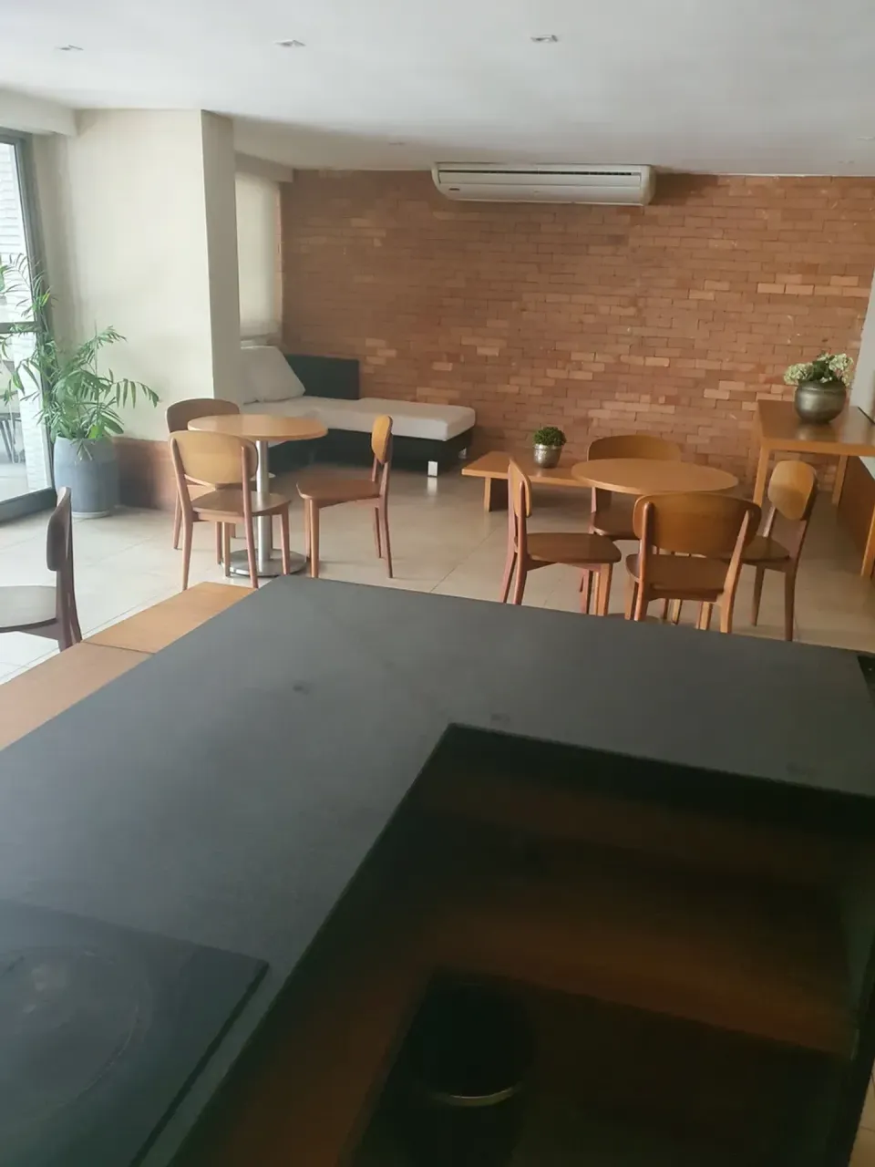 90 m² apartment with 2 bedrooms and a balcony — photo 11