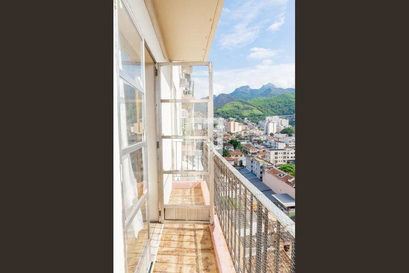 Квартира 55 м² з видом на гори та робочим місцем — photo 17