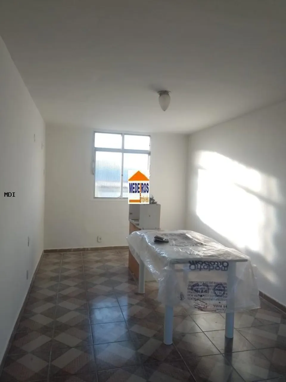 Unfurnished apartment with 2 bedrooms, 1 bathroom, 1 parking — photo 2