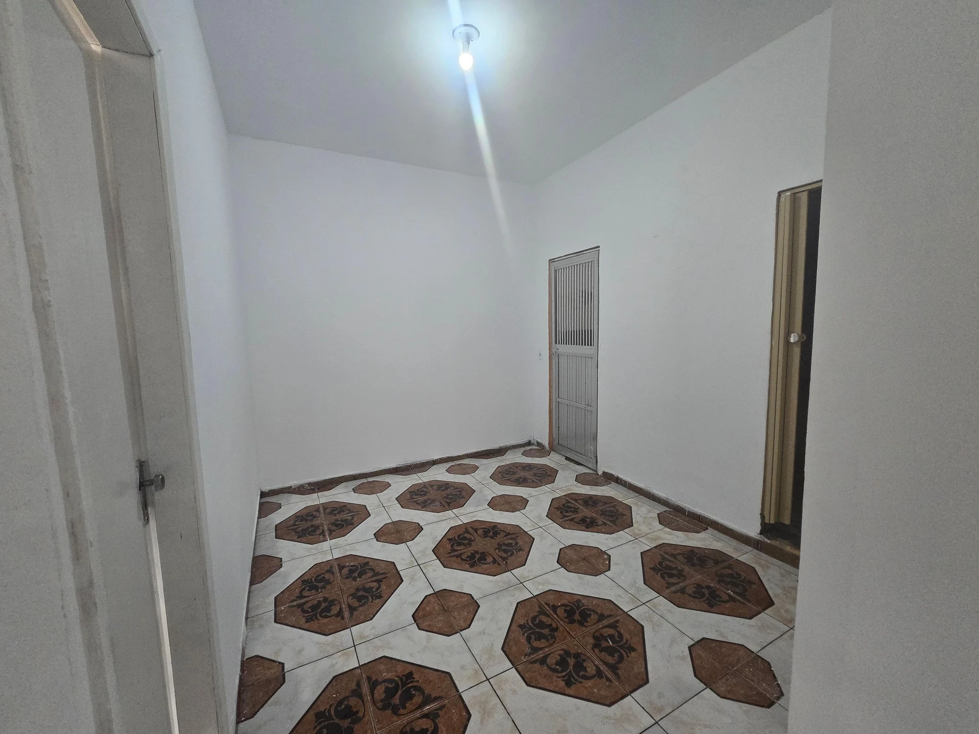 Квартира з 2 спальнями та відкритою кухнею — photo 18