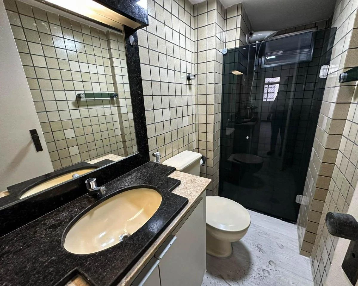 Квартира 86 м² з 2 спальнями та 1 спальнею з ванною — photo 19