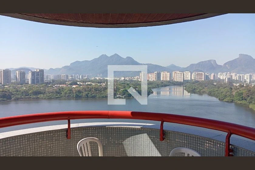 Furnished 2-bedroom apartment with view in 72 m² — photo 31