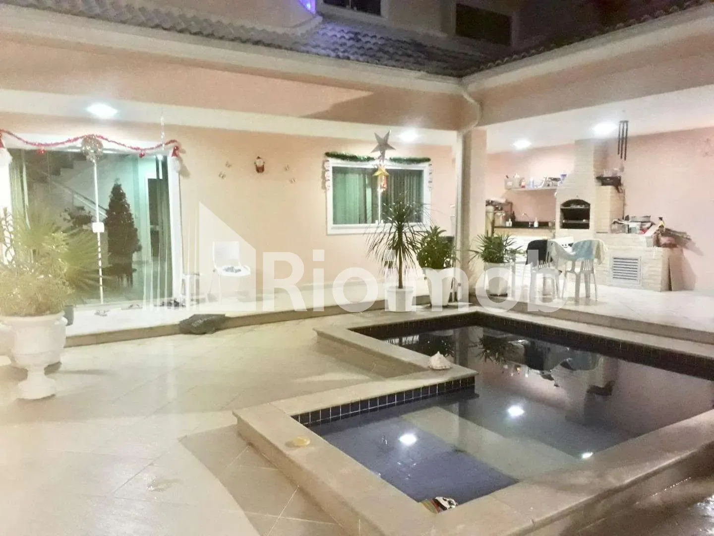 3-bedroom house with 5 bathrooms and 2 parking spots — photo 38