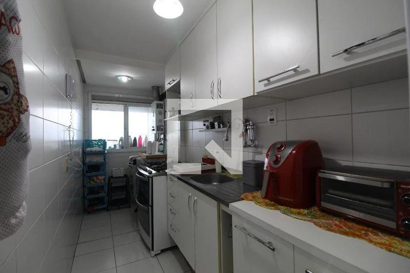 Apartamento amueblado de 3 dormitorios con balcón acristalado — photo 2