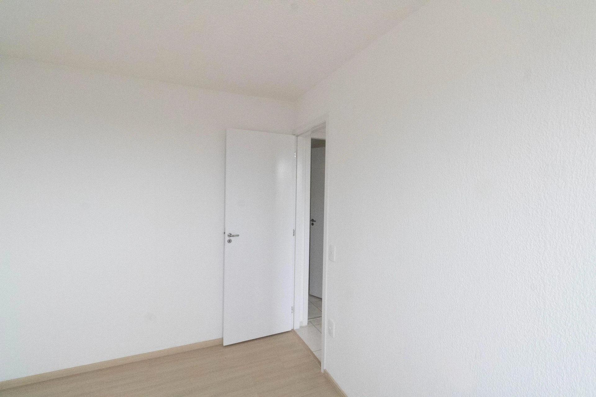 2-bedroom apartment in a building with a gym — photo 43