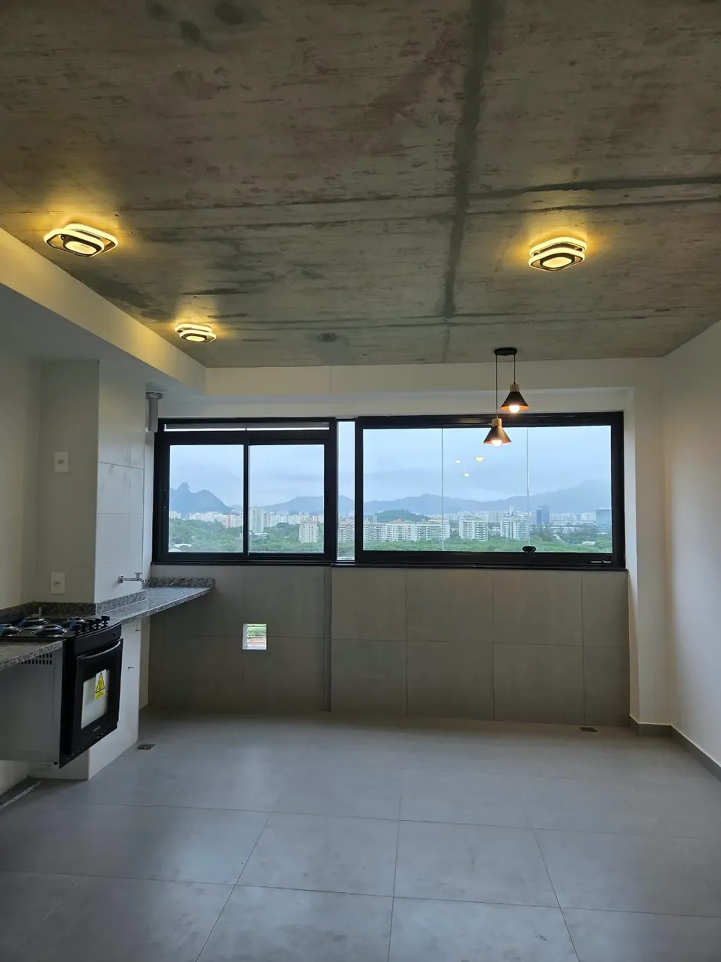 Home office in a 2-bedroom apartment, 56 m² — photo 2