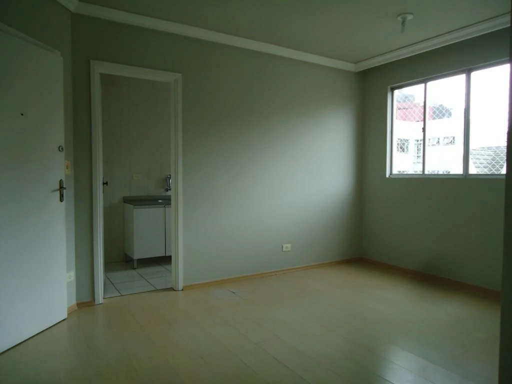 Пральна машина та 2 спальні: квартира 53 м²