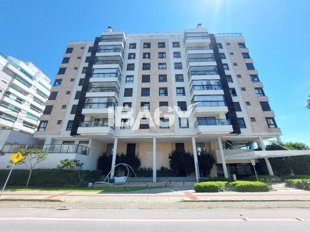 Furnished 2-bedroom apartment with water view — photo 5