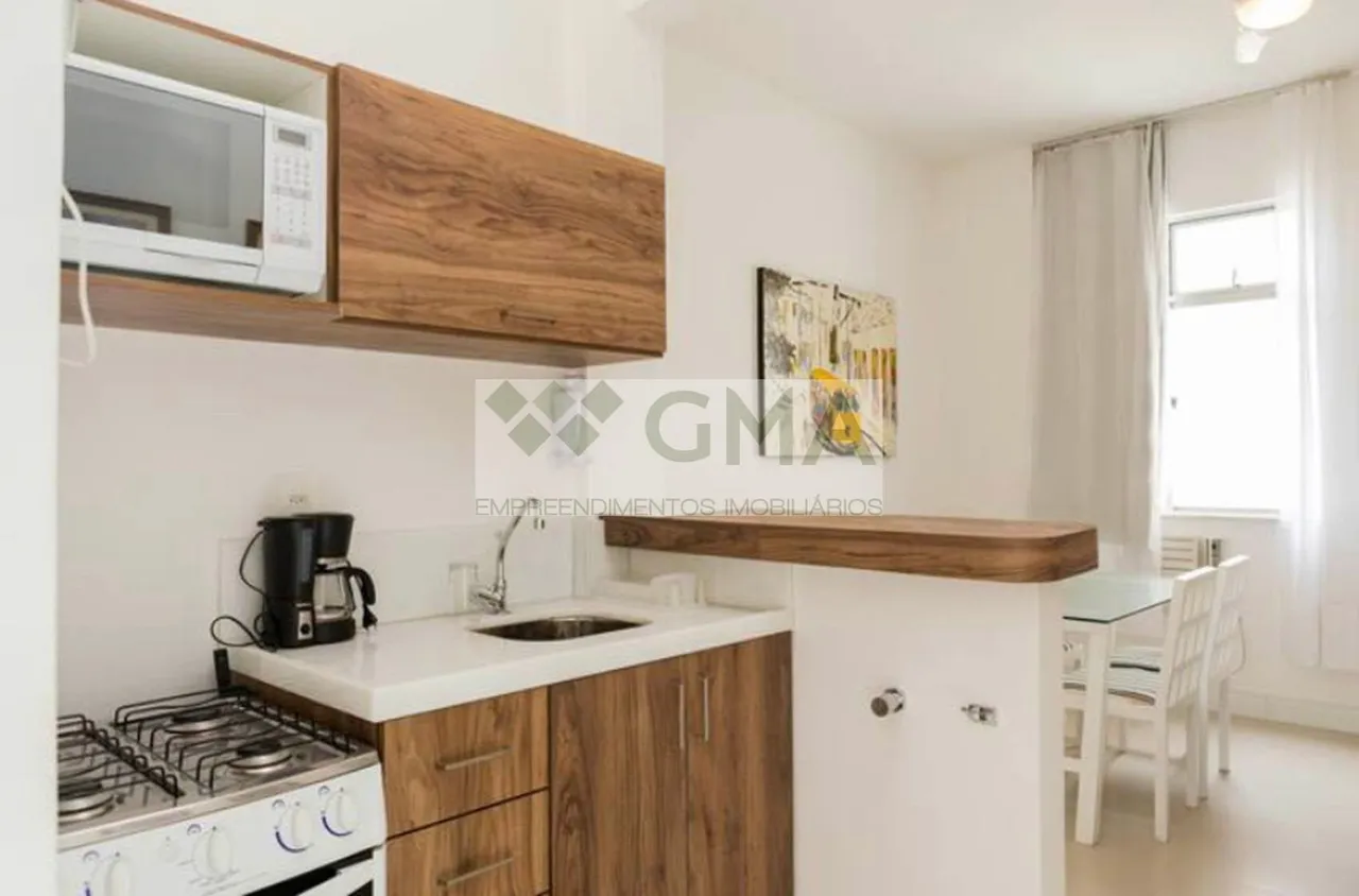 Furnished 2-bedroom apartment with open-plan gas kitchen — photo 10