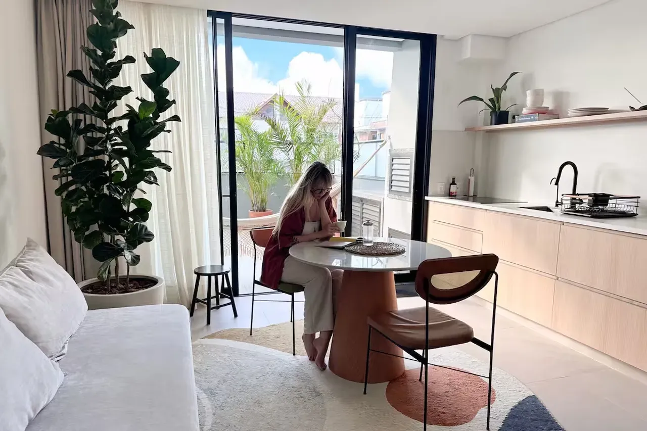 Estudio amueblado de 59 m² en 1.º piso con barbacoa — photo 2